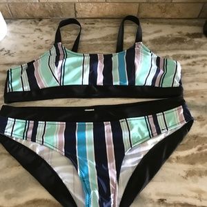 Bathing suit, size 2XL, various blue stripes
